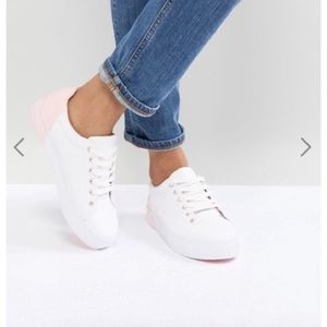 NWT | BERSHKA Colorblock Sneakers